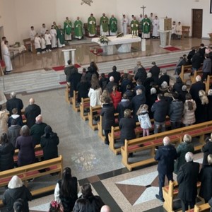 Blagoslovljeni vitraji u župi Marije Majke Crkve u Trnovčici